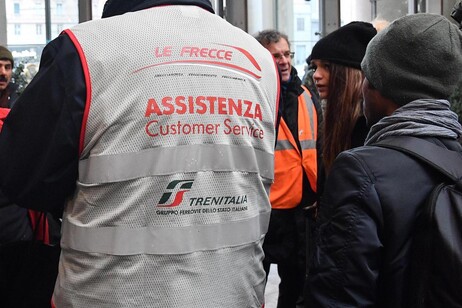 Trenitalia, per disabile bloccato a Savona taxi gratuito